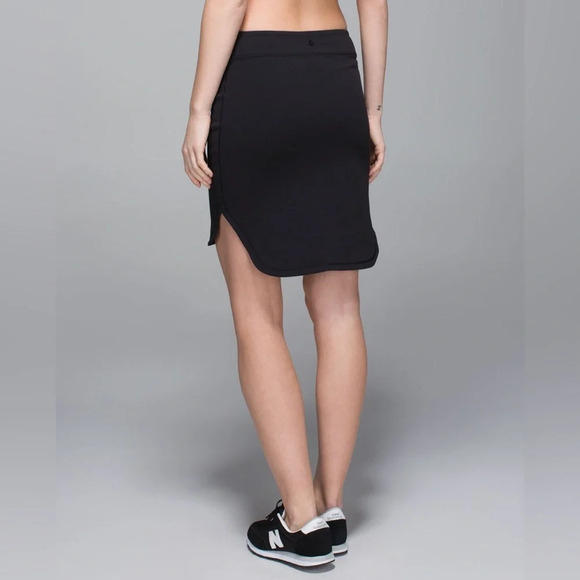 Lululemon City Skirt size 4 - Picture 1 of 5